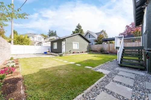 3719 3Rd Avenue W, Vancouver, BC 