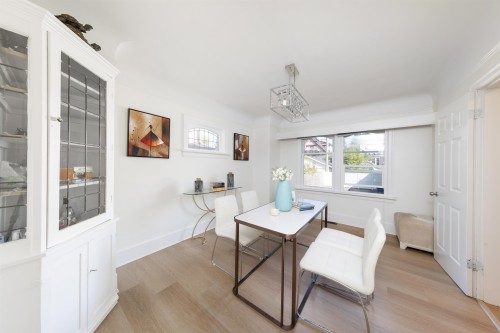 3719 3Rd Avenue W, Vancouver, BC 