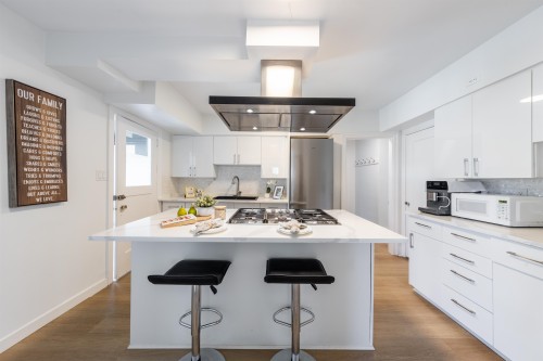 3719 3Rd Avenue W, Vancouver, BC 