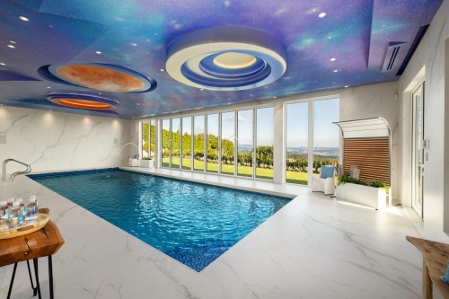 835 Farmleigh Road, West Vancouver, BC 