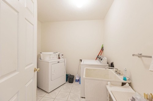 7758 Mcgregor Avenue, Burnaby, BC 