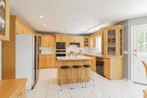 7758 Mcgregor Avenue, Burnaby, BC 