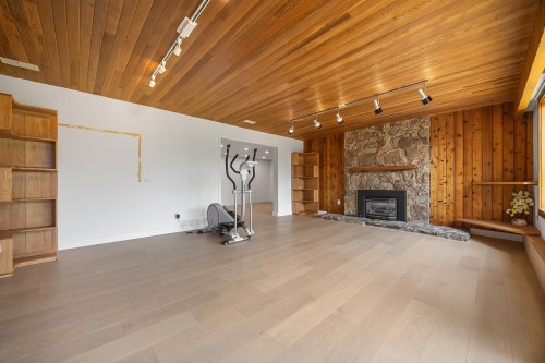 96 Bonnymuir Drive, West Vancouver, BC 