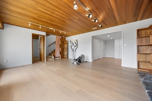 96 Bonnymuir Drive, West Vancouver, BC 