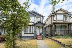 24113 102 Avenue  Maple Ridge, BC V2W 2A2