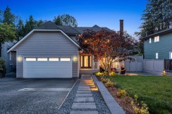 2021 Rufus Drive  North Vancouver, BC V7J 3N2