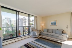 1004-1330 Harwood Street  Vancouver, BC V6E 1S8