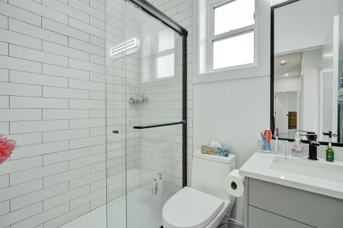 1421 62Nd Avenue E, Vancouver, BC 