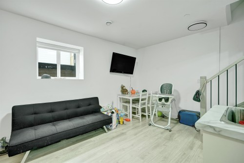 1421 62Nd Avenue E, Vancouver, BC 