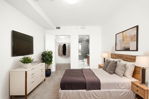 1101-7683 Park Crescent, Burnaby, BC 