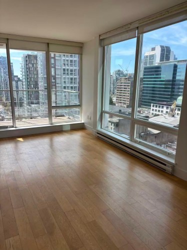 1503-565 Smithe Street  Vancouver, BC V6B 0E4