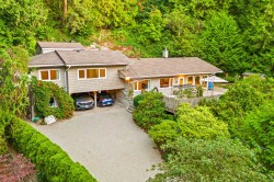 6775 Marine Drive  West Vancouver, BC V7W 2T1