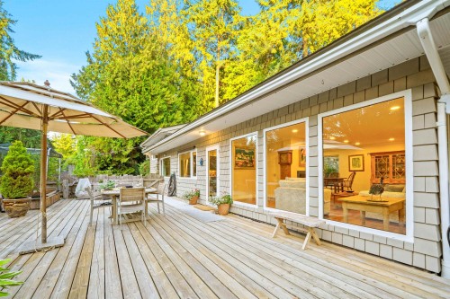 6775 Marine Drive, West Vancouver, BC 