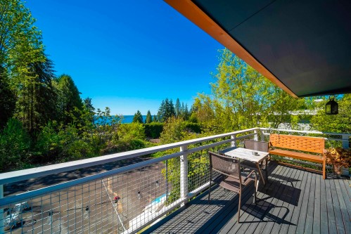 1144 Ottaburn Road, West Vancouver, BC 