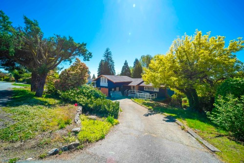 1144 Ottaburn Road, West Vancouver, BC 