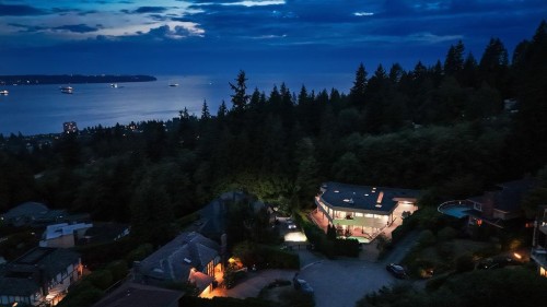 2490 Westhill Court, West Vancouver, BC 