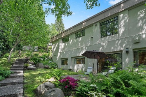 2490 Westhill Court, West Vancouver, BC 