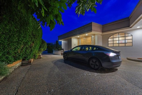 2490 Westhill Court, West Vancouver, BC 