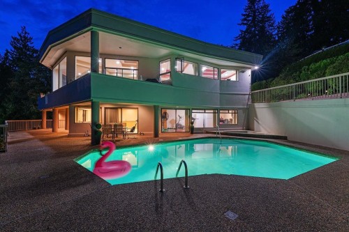 2490 Westhill Court, West Vancouver, BC 