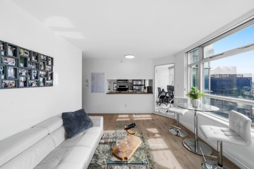 1709-438 Seymour Street  Vancouver, BC V6B 6H4