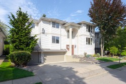 19709 Joyner Place  Pitt Meadows, BC V3Y 2S3