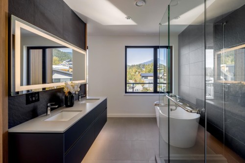 2943 Huckleberry Drive, Squamish, BC 