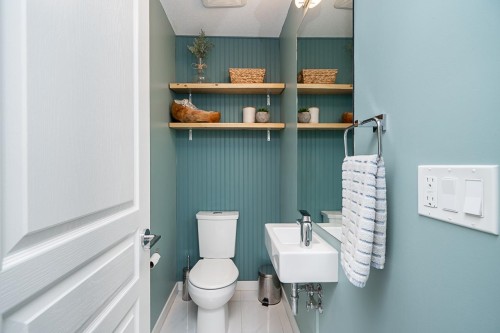 121-5551 Admiral Way, Delta, BC 