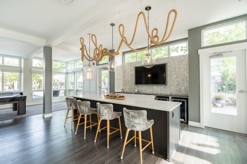 121-5551 Admiral Way, Delta, BC 