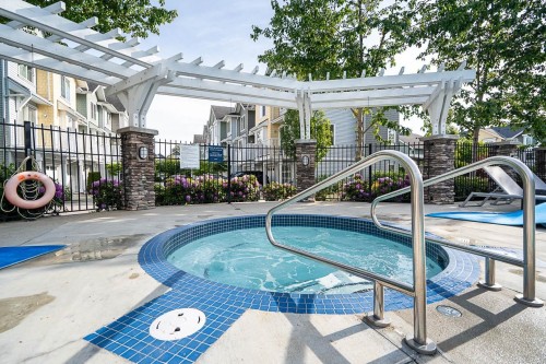 121-5551 Admiral Way, Delta, BC 