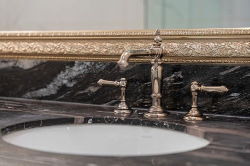 1327 Chartwell Drive, West Vancouver, BC 