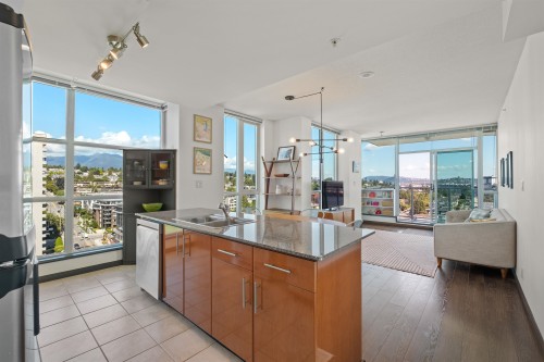 2001-188 Esplanade E, North Vancouver, BC 