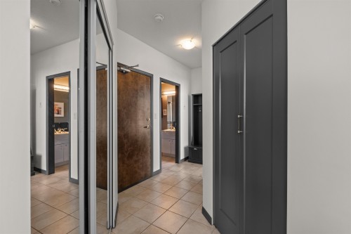 2001-188 Esplanade E, North Vancouver, BC 