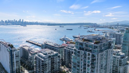 2001-188 Esplanade E, North Vancouver, BC 