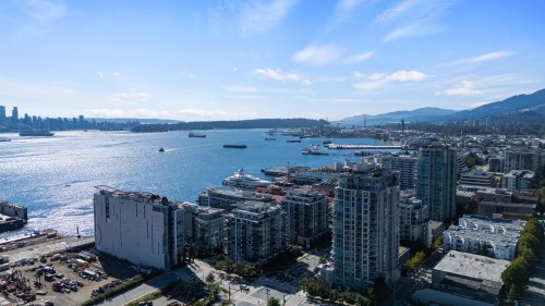 2001-188 Esplanade E, North Vancouver, BC 