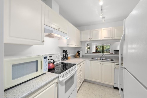 404-102 Begin Street, Coquitlam, BC 