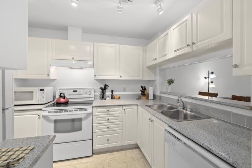 404-102 Begin Street, Coquitlam, BC 