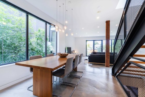 521 30Th Avenue E, Vancouver, BC 