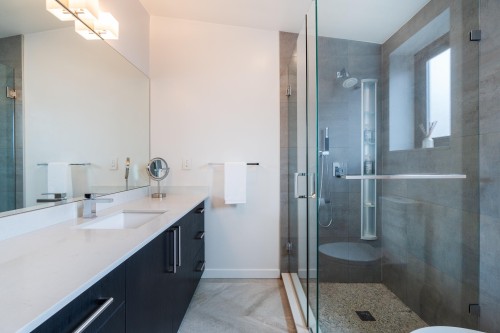 521 30Th Avenue E, Vancouver, BC 