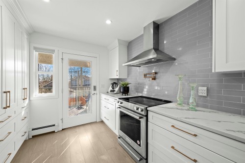 870 59Th Avenue W, Vancouver, BC 