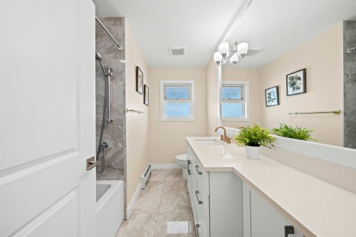 870 59Th Avenue W, Vancouver, BC 