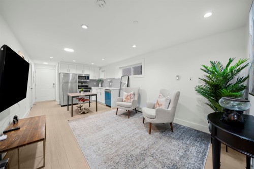 870 59Th Avenue W, Vancouver, BC 