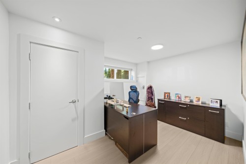 870 59Th Avenue W, Vancouver, BC 