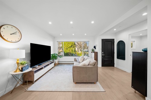 870 59Th Avenue W, Vancouver, BC 