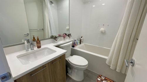 614-7599 15Th Street, Burnaby, BC 