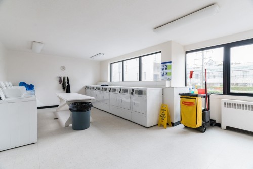 1204-1330 Harwood Street, Vancouver, BC 