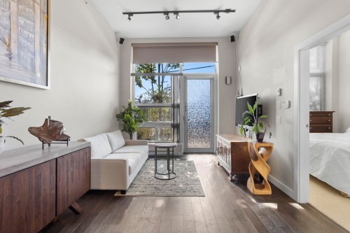 103-1182 16th Street W North Vancouver, BC V7P 0B3