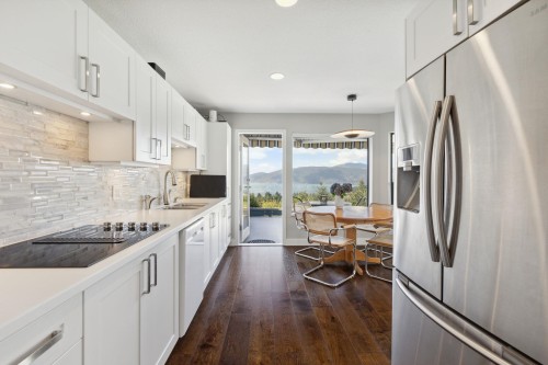 5307 Aspen Drive, West Vancouver, BC 