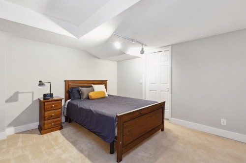 5307 Aspen Drive, West Vancouver, BC 