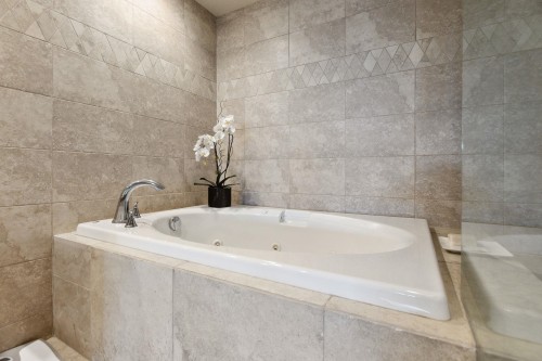 5307 Aspen Drive, West Vancouver, BC 