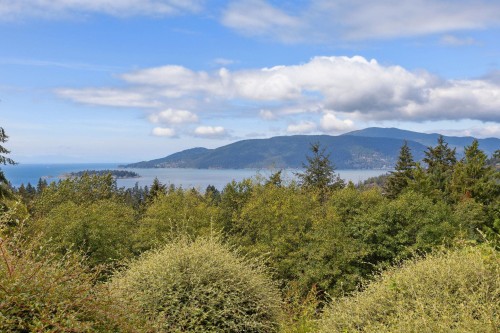 5307 Aspen Drive, West Vancouver, BC 